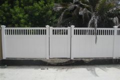 Front yard vinyl fence